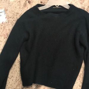 Brandy Melville sweater